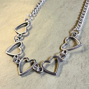 Heart Chain Choker